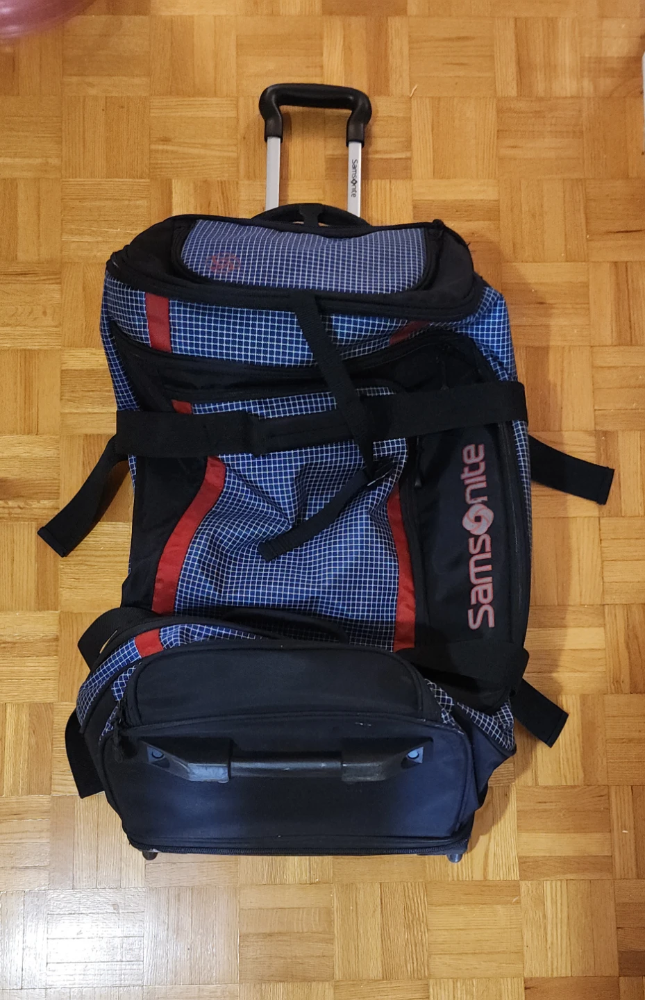 Samsonite Rolling Suitcase