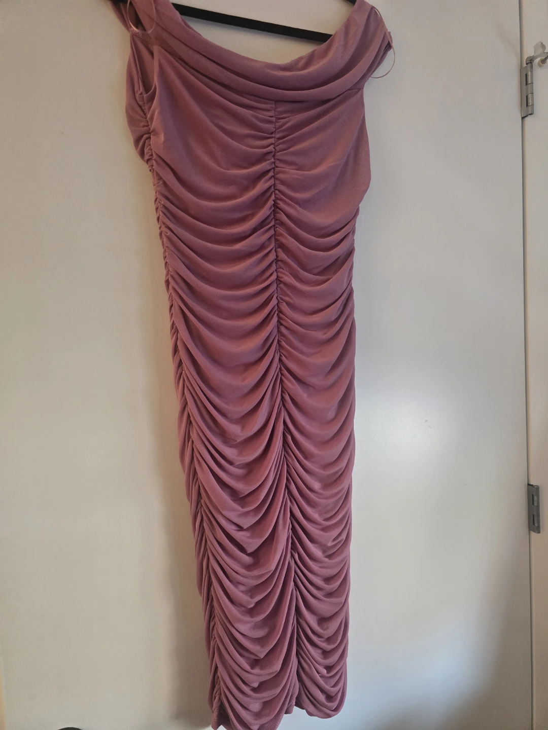 Fashion Nova Pink Ruched Off-the-Shoulder Maxi Dress - photo 4