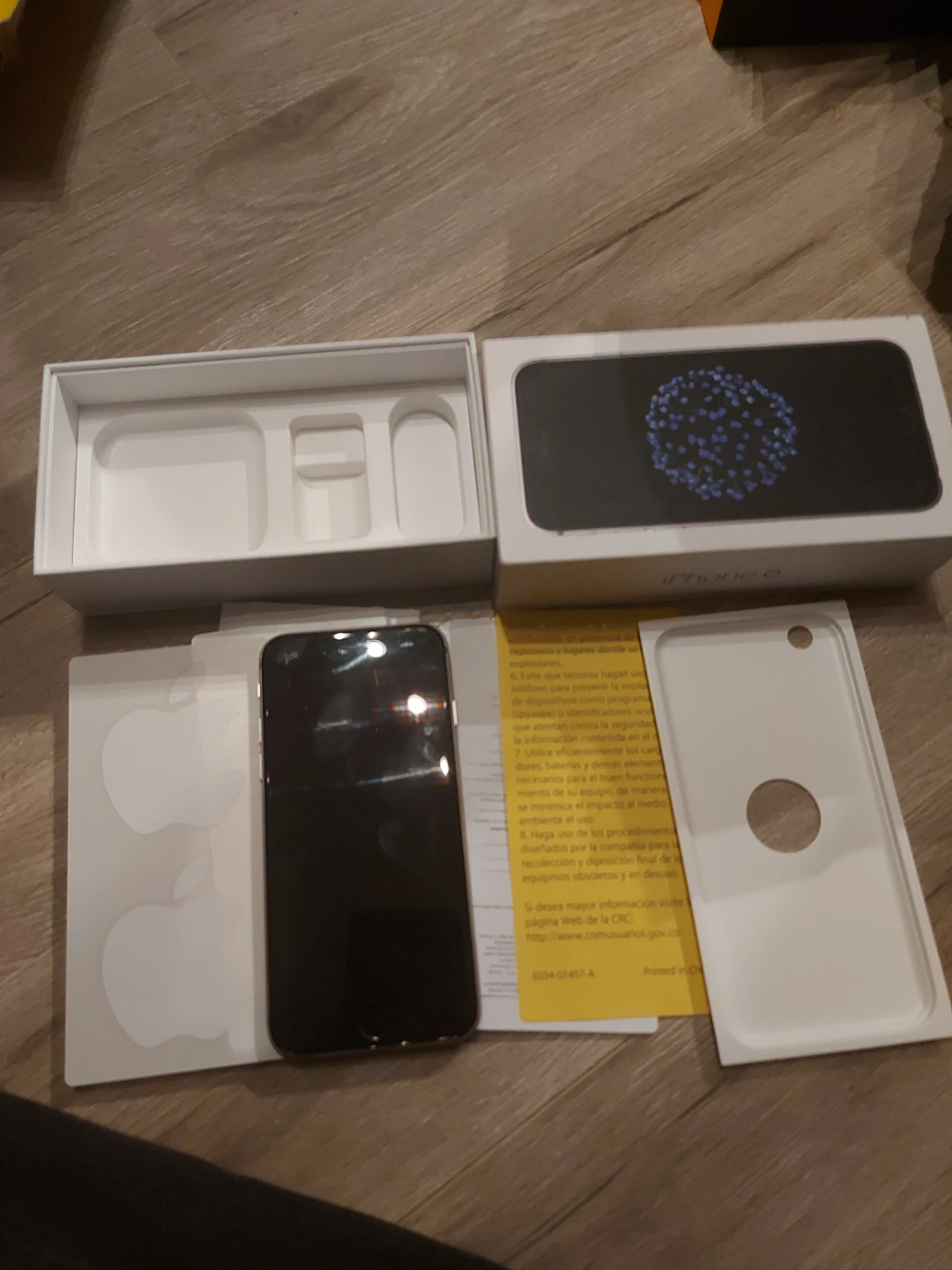 Authentic Original Apple iPhone 6 - photo 5