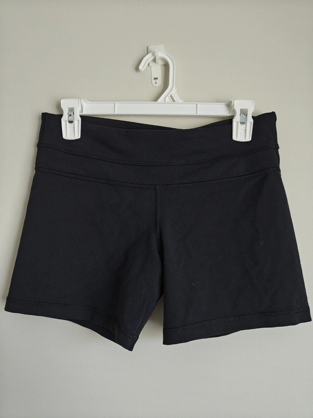 Lululemon Black Athletic Shorts - photo 2