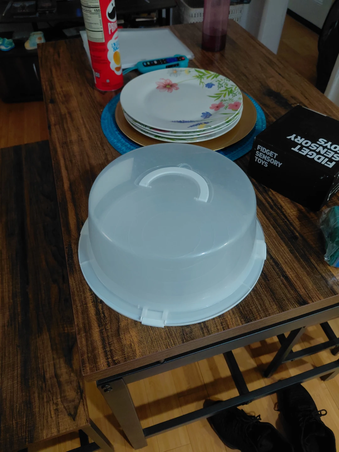 Plastic Cake Carrier with Lid