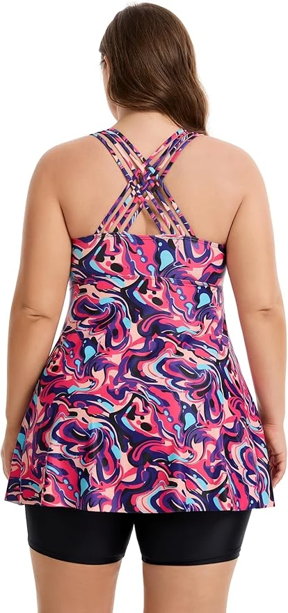 Plus Size Women's Tankini Swimsuit with Shorts - photo 2