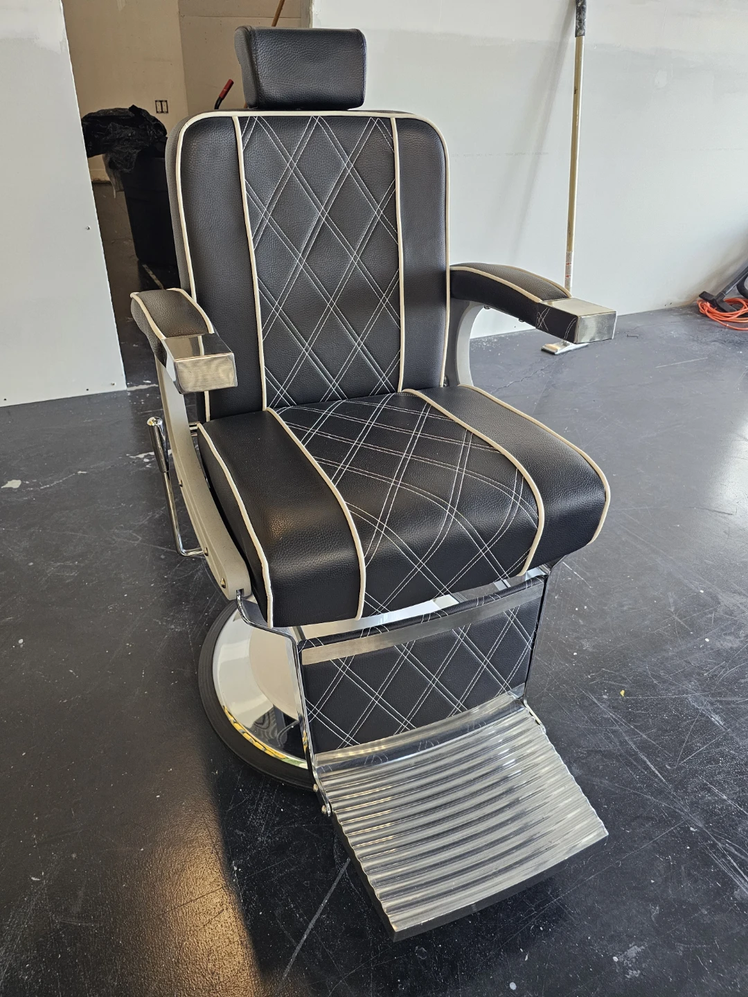 $300 Barber chair