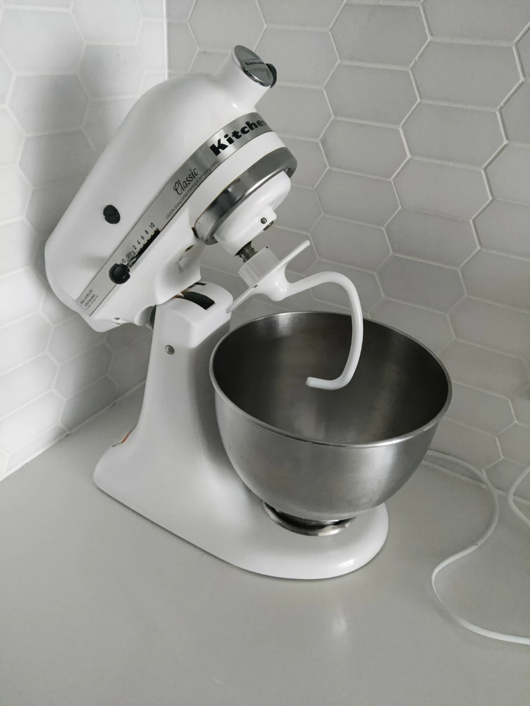 KitchenAid Classic Stand Mixer - White - photo 2