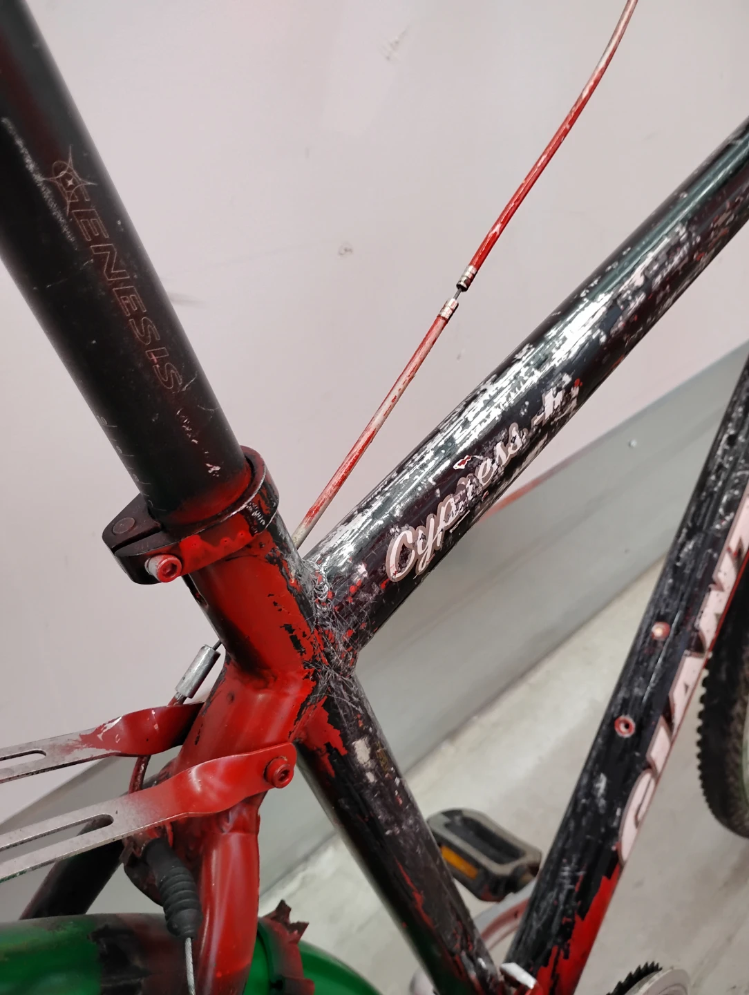 Giant Cypress Hybrid Bike - photo 3
