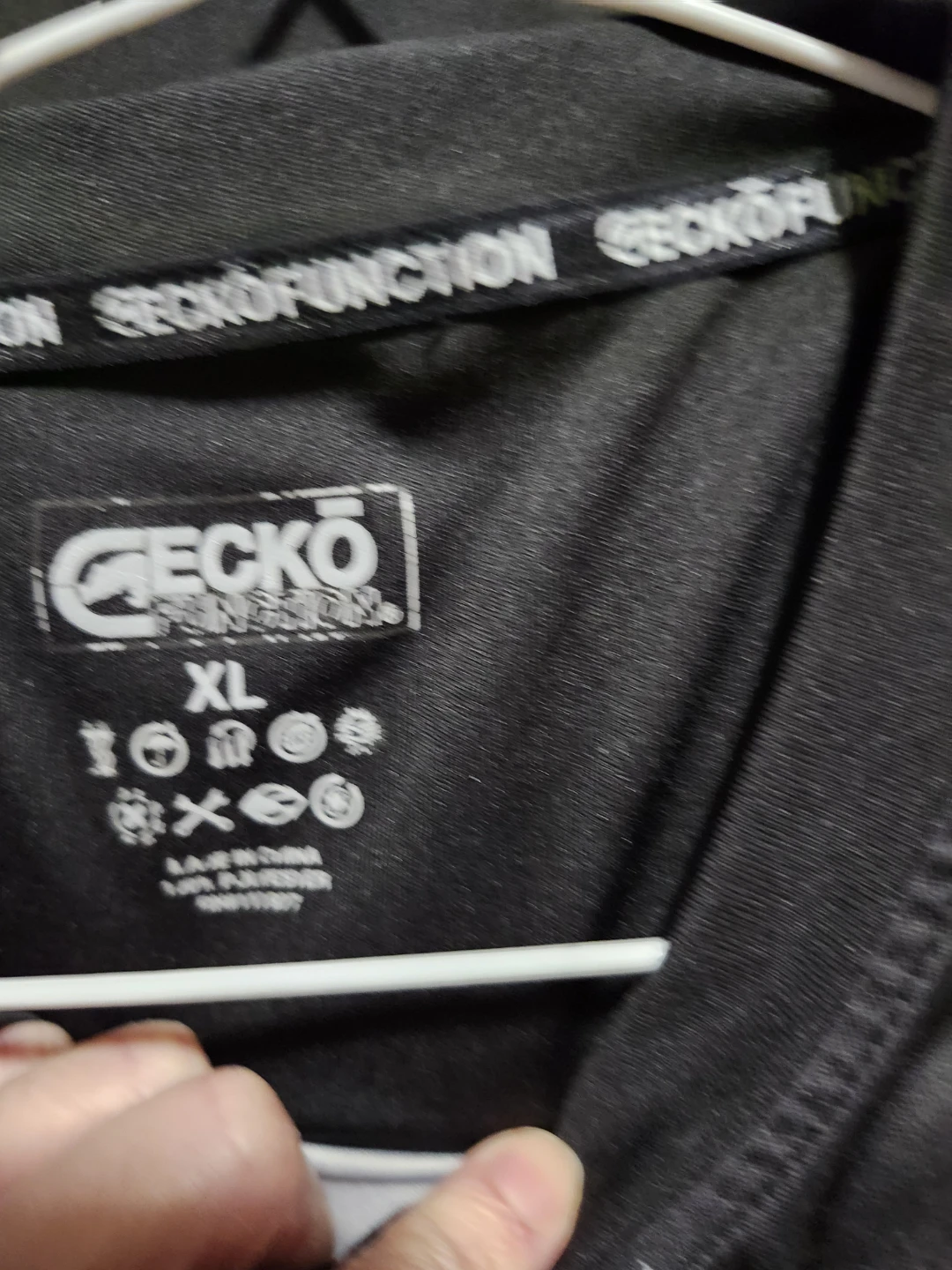$20 ecko shirt - photo 2