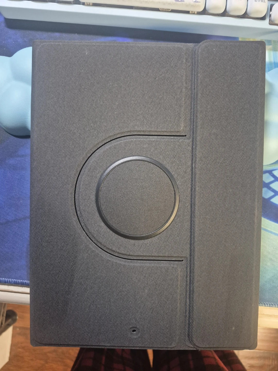 Black Rotating Keyboard Case for Tablet