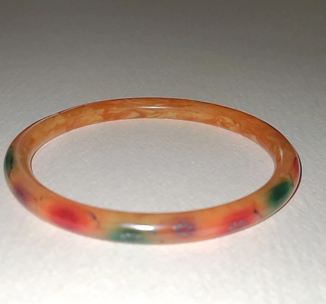 Vintage Bakelite Bangle Bracelet