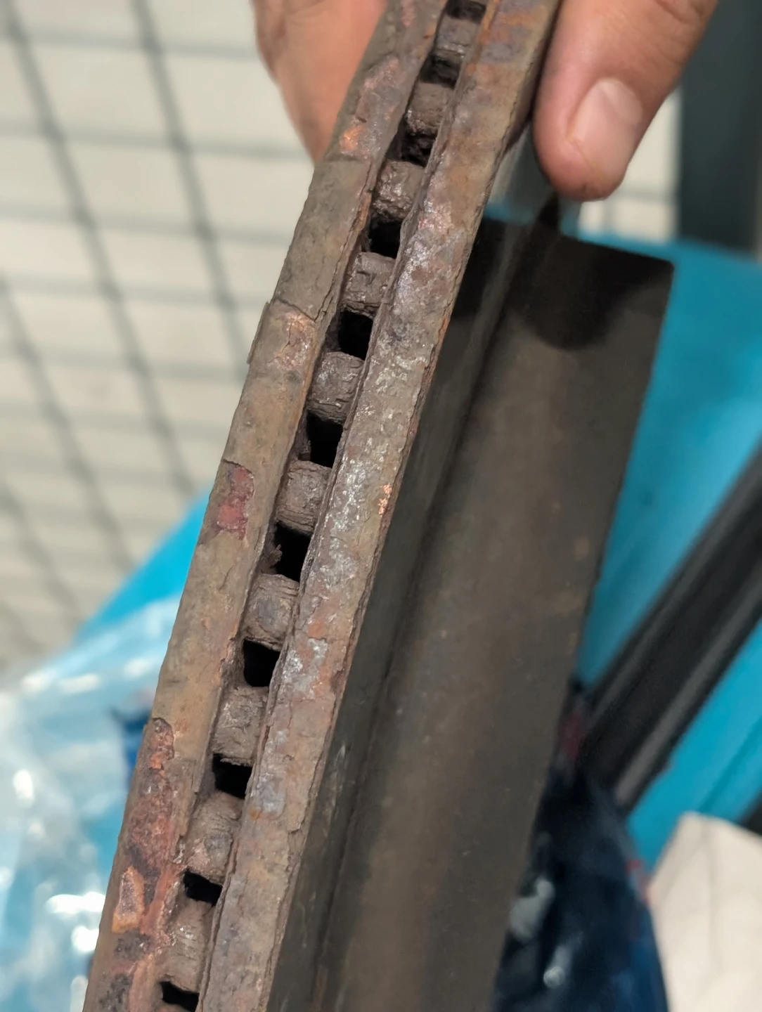 Used Brake Rotors and Pads - photo 4