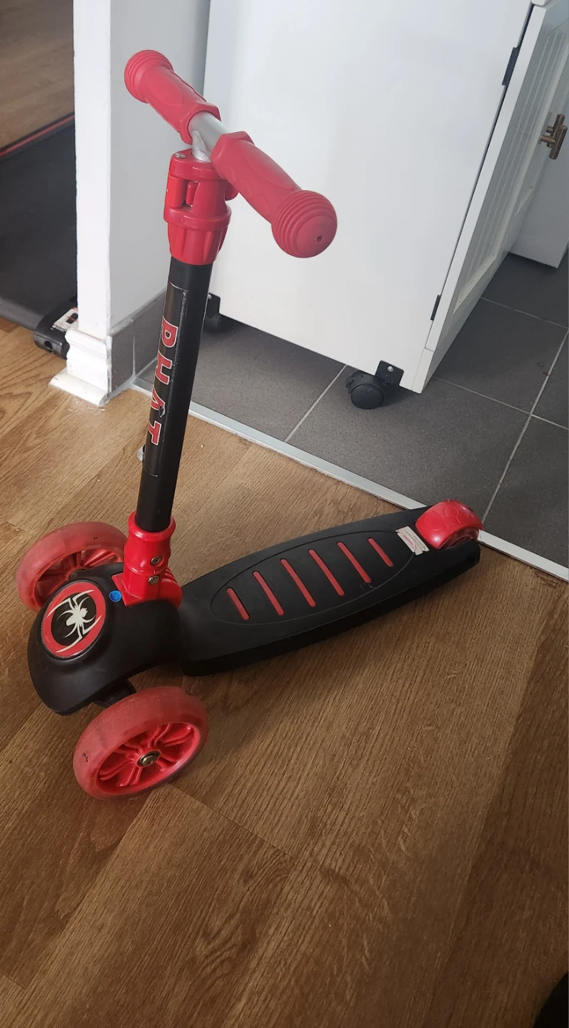 PHAT Kids 3-Wheel Scooter - photo 2
