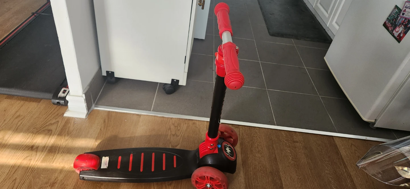 PHAT Kids 3-Wheel Scooter - photo 3