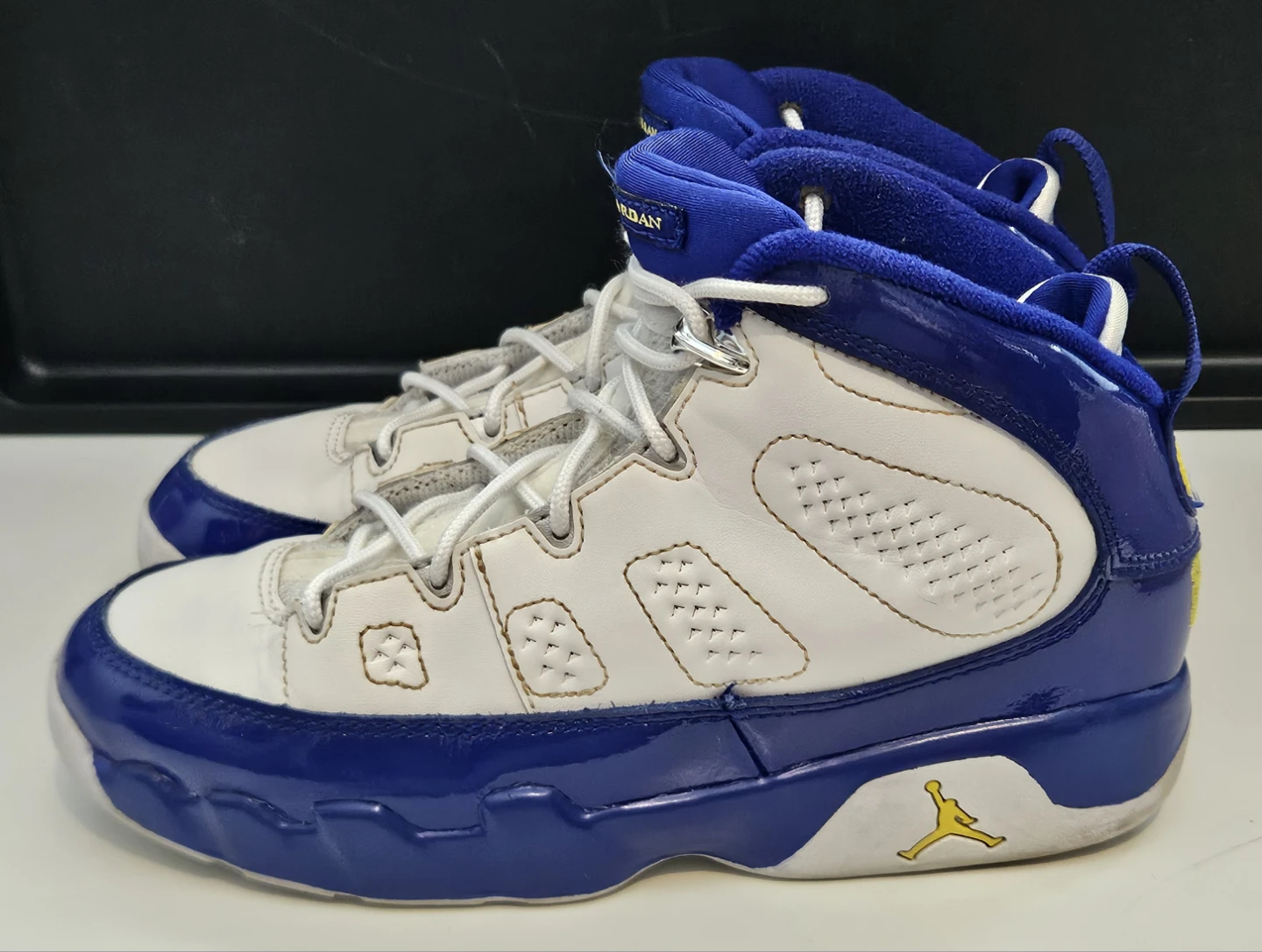 Air Jordan 9 Retro Kobe Bryant PE - photo 2