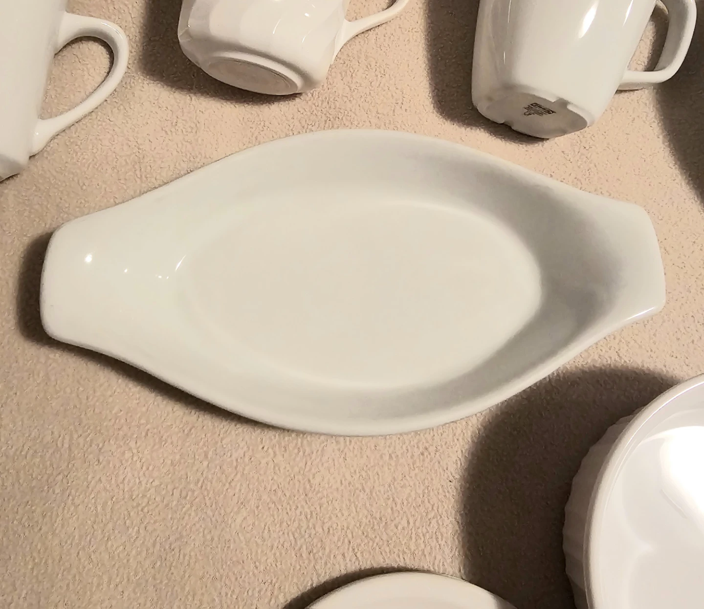 White Dishes & Mugs $10 for All 24 pieces - photo 4