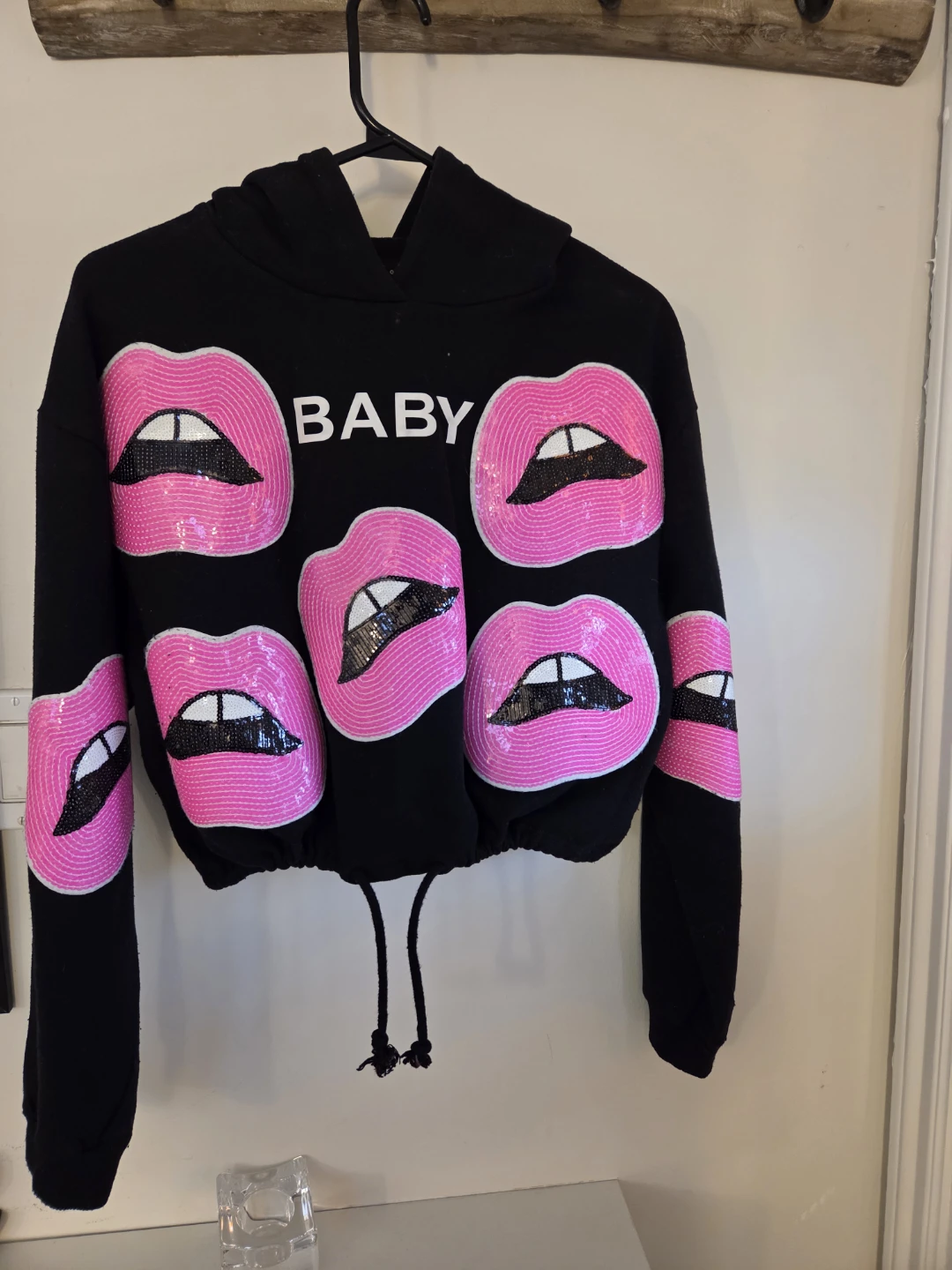 Black Crop Hoodie with Pink Sequin Lips and 'BABY' Text - photo 2