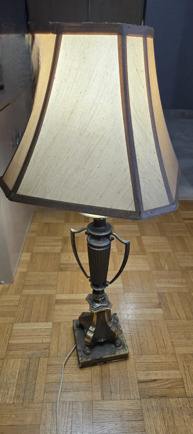 Vintage Table Lamp with Decorative Base
