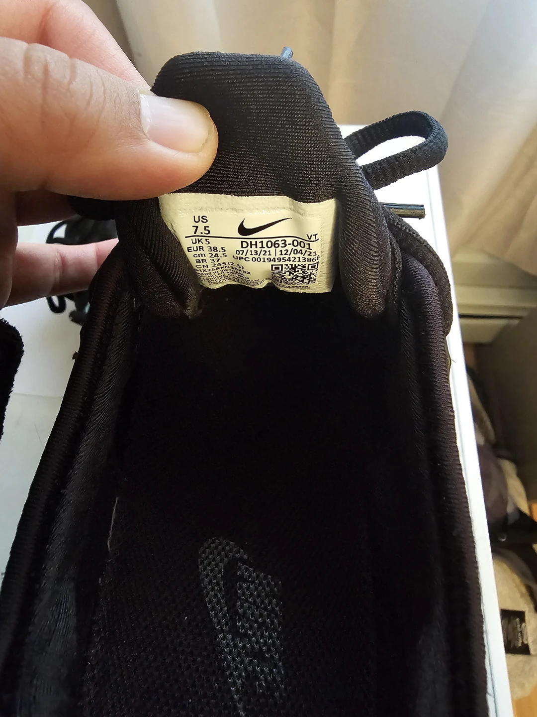 Nike Air Vapormax Plus Black Sneakers - photo 3