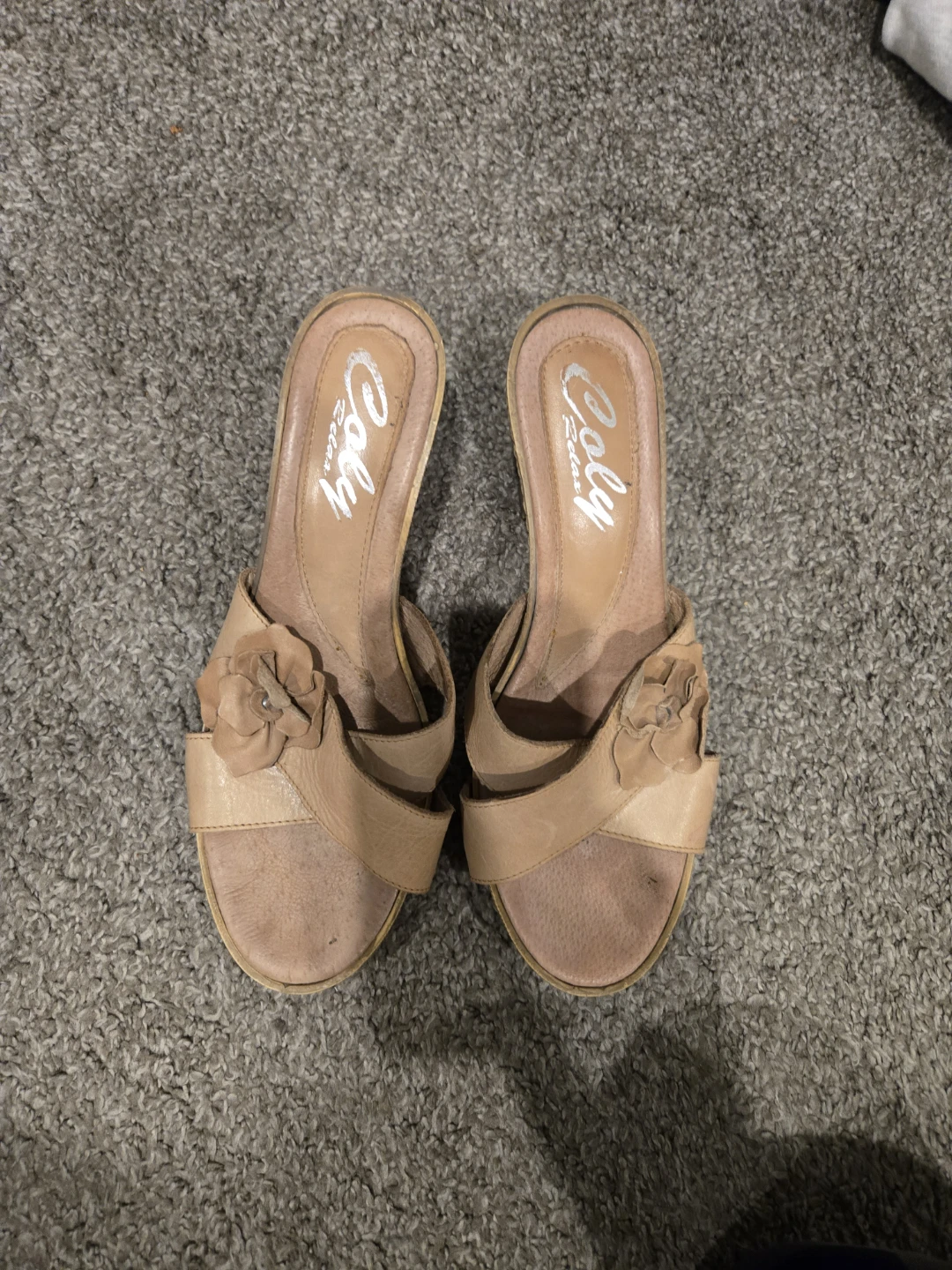 Culy Women's Beige Leather Wedge Sandals Size 39 - photo 3