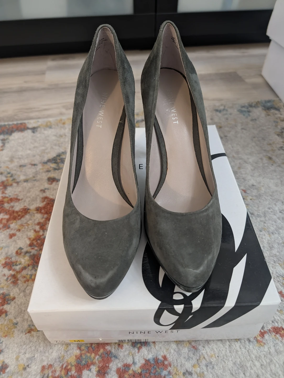 Nine West Women's 'NWRicha' Dark Green Suede Heels Size 7.5 - photo 3