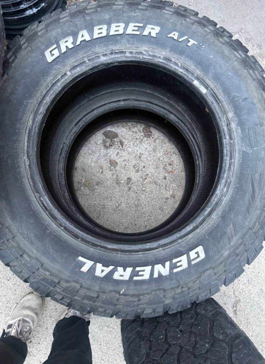 General Grabber A/T LT275/65 R18 Tires - photo 2
