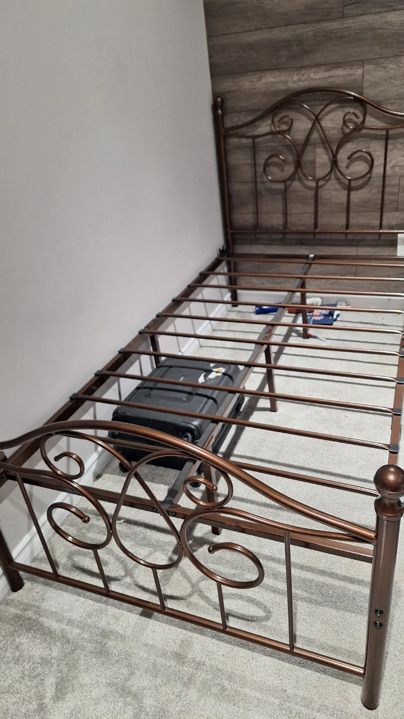 Metal Bed Frame - photo 3