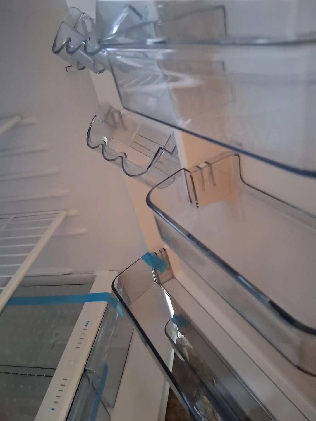 Brand new never used Danby White Refrigerator - photo 4