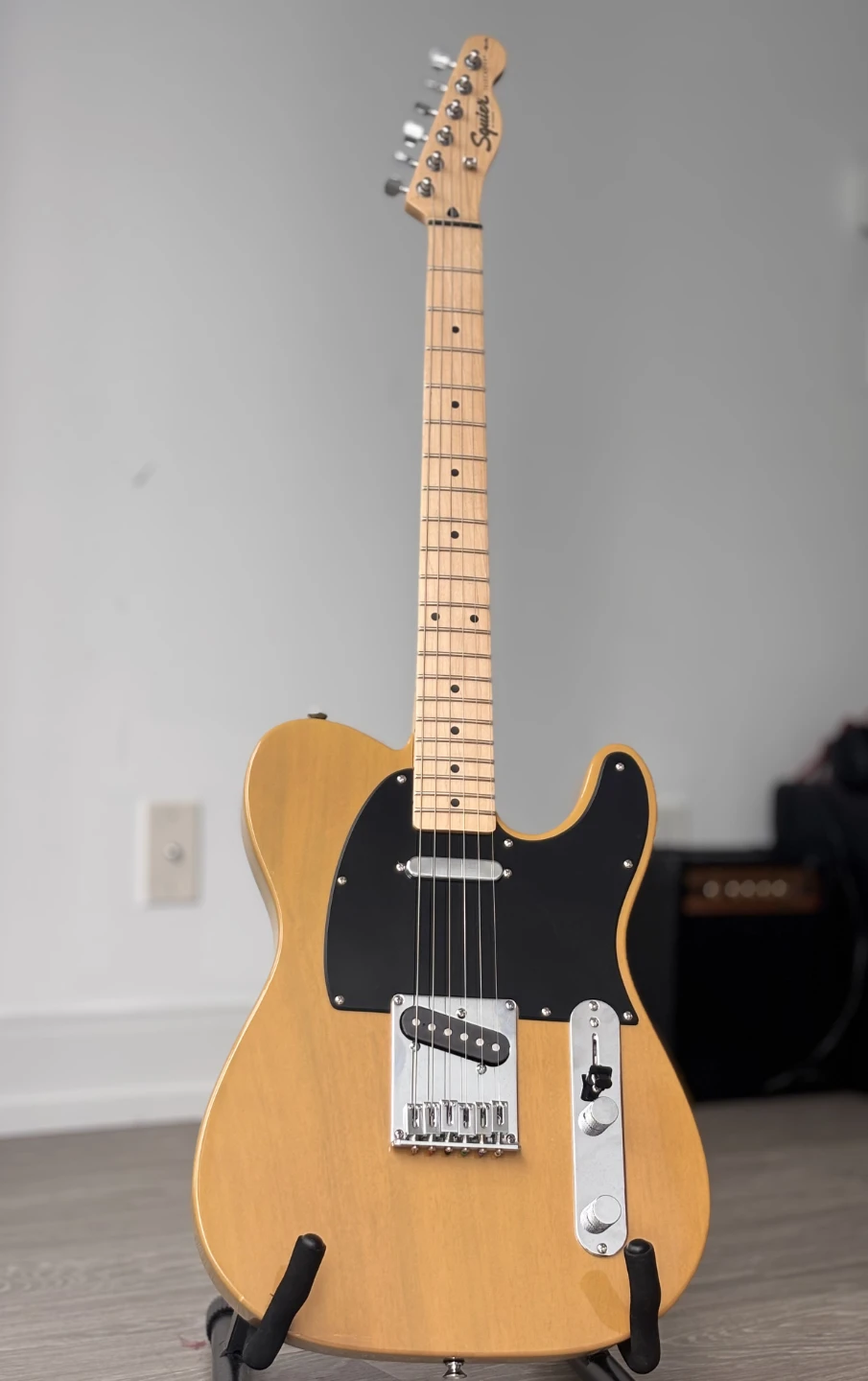 Squier by Fender telecaster in Butterscotch Blonde