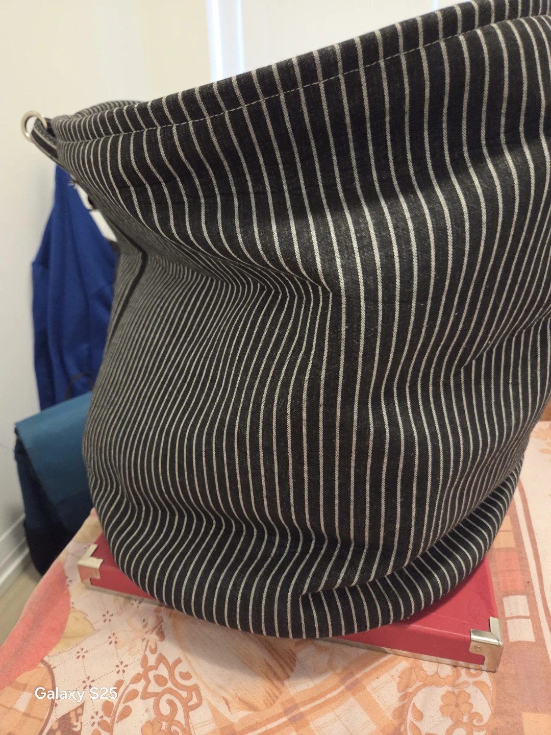Striped Laundry Hamper - photo 4