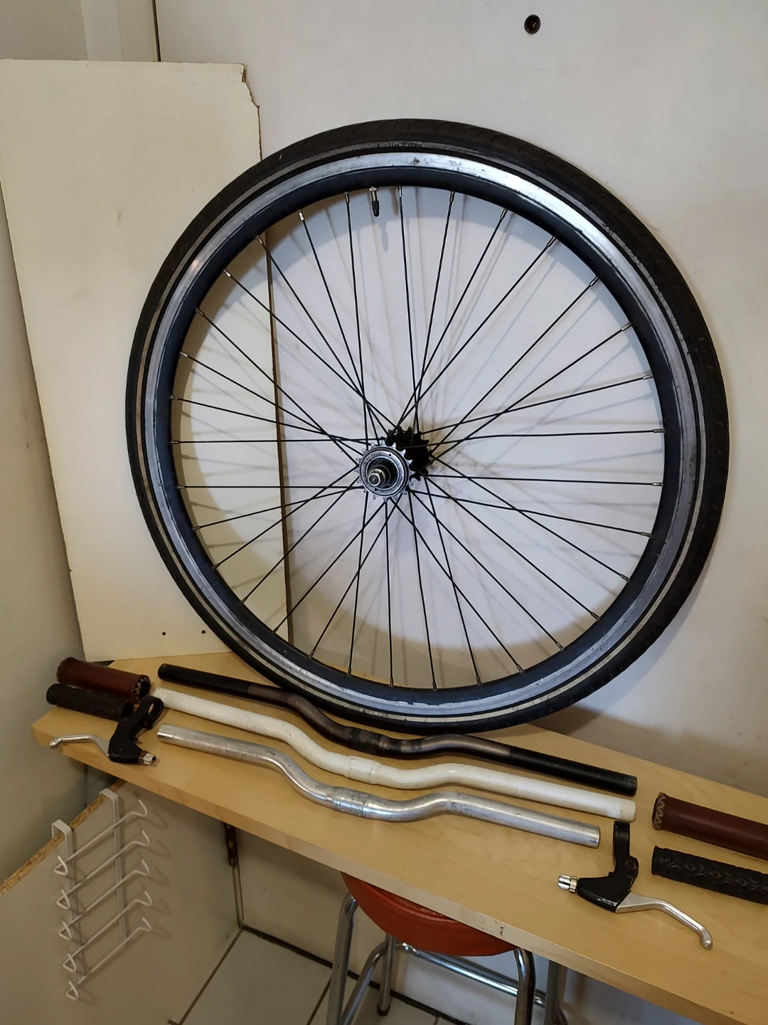 Flip/flop 700C wheel with Michelin tire and free bonus, downtown