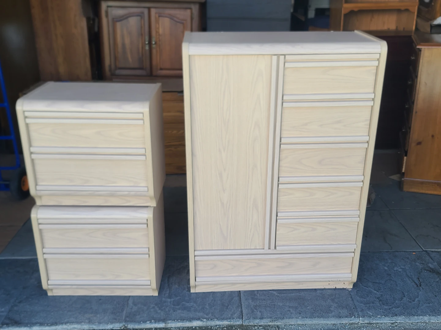 Palliser Dresser and 2 Nightstands
