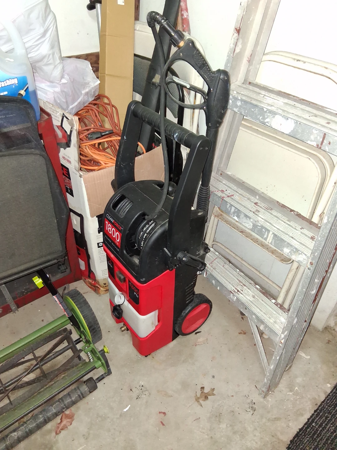 CleanForce 1800 PSI Power Washer