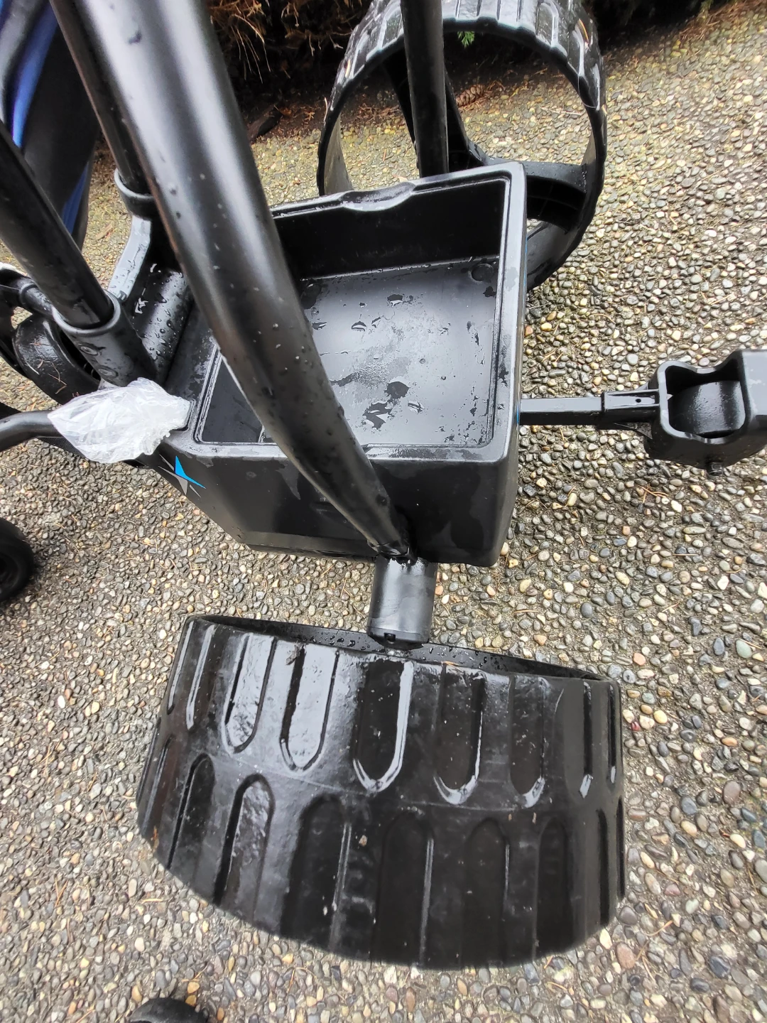 MGI Electric Golf Buggy with Lithium Battery - photo 3
