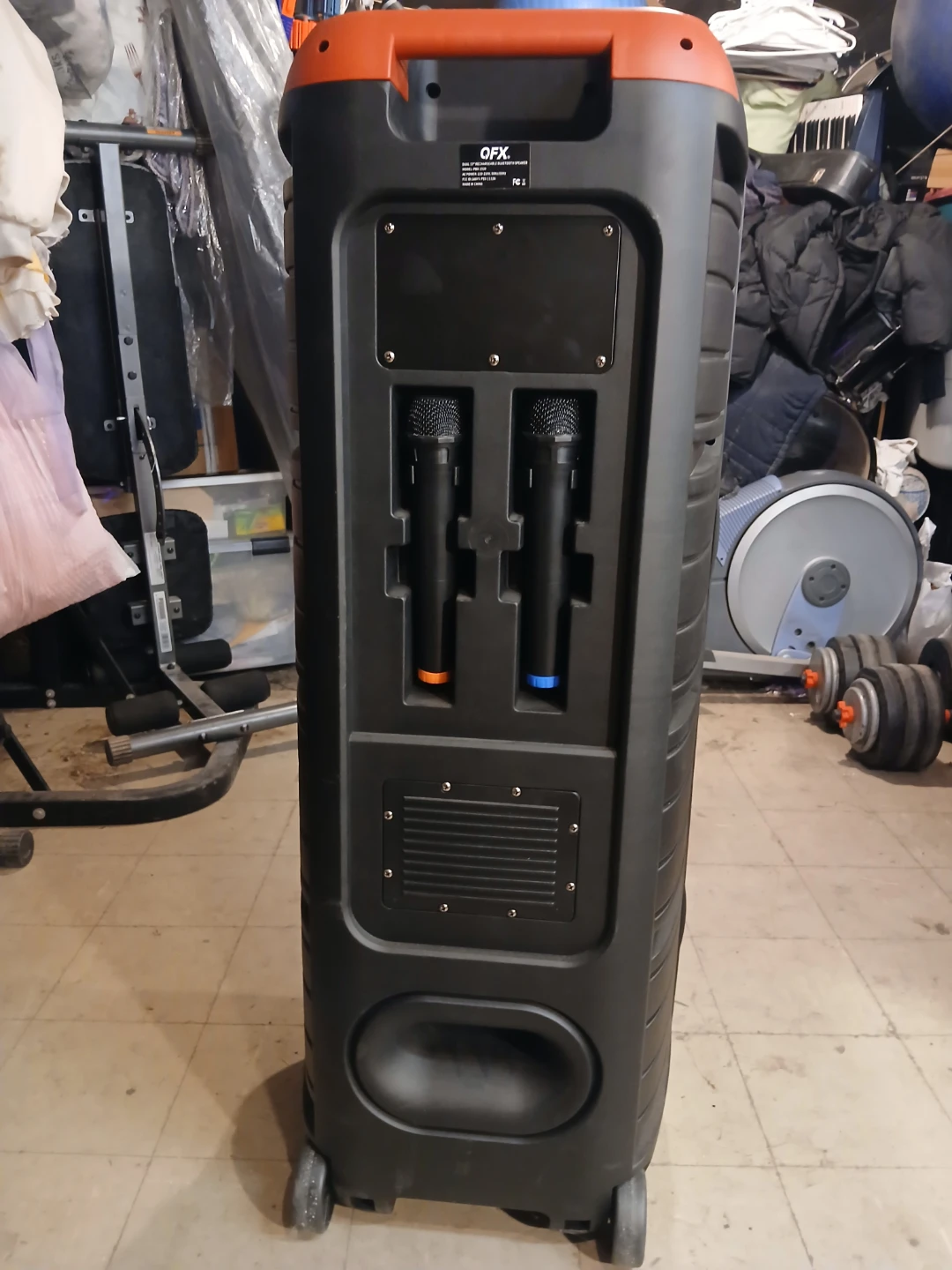 QFX Portable PA Speaker with 2 Microphones - photo 3