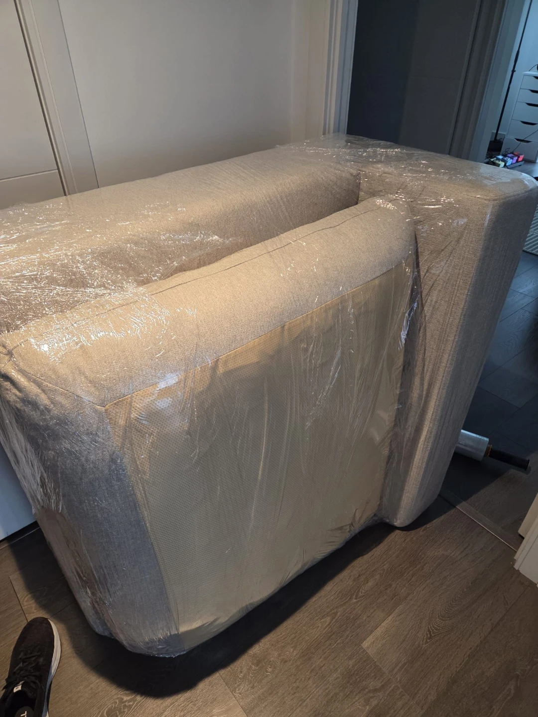 Structube soft module couch (1 piece, only middle) - photo 2