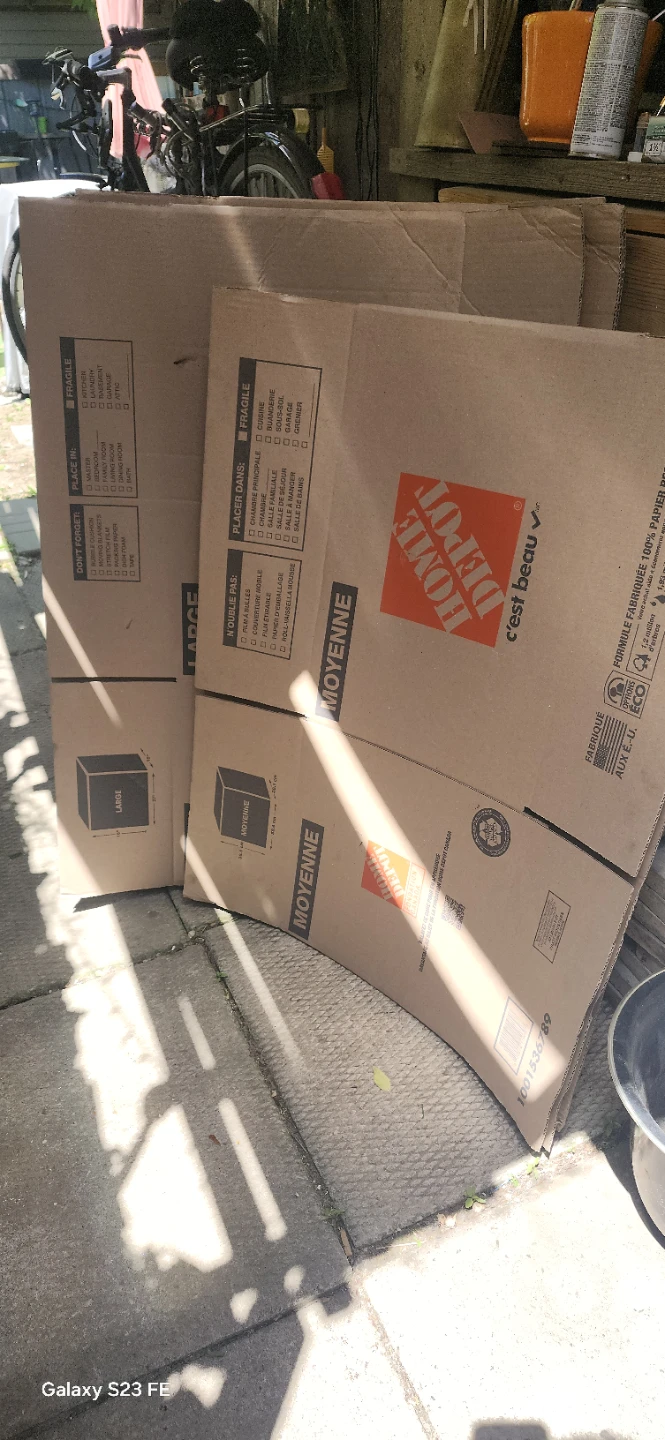 Home Depot Moving Boxes -2 Medium and 3 Large