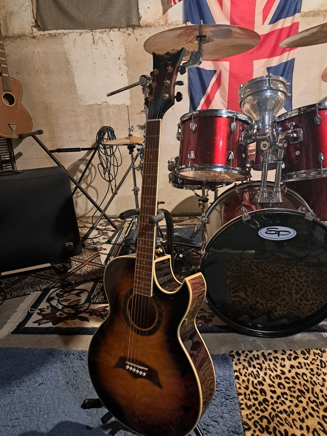 DBZ Tuscon Acoustic Electric Guitar and Case - photo 4