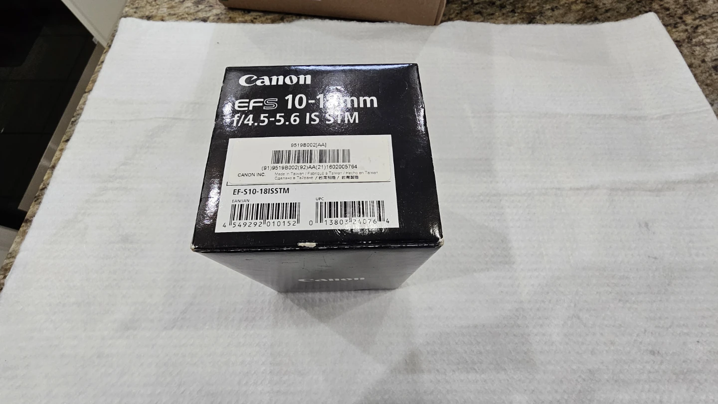 Canon EFS 10-18mm f/4.5-5.6 IS STM Lens