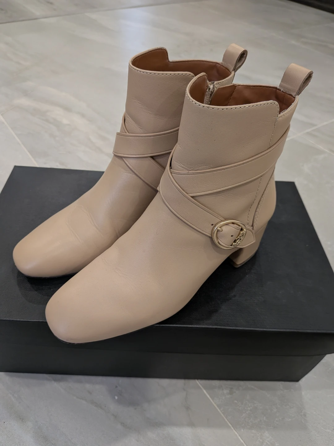 COACH Leather Ankle Boots - Size 6.5 - photo 2
