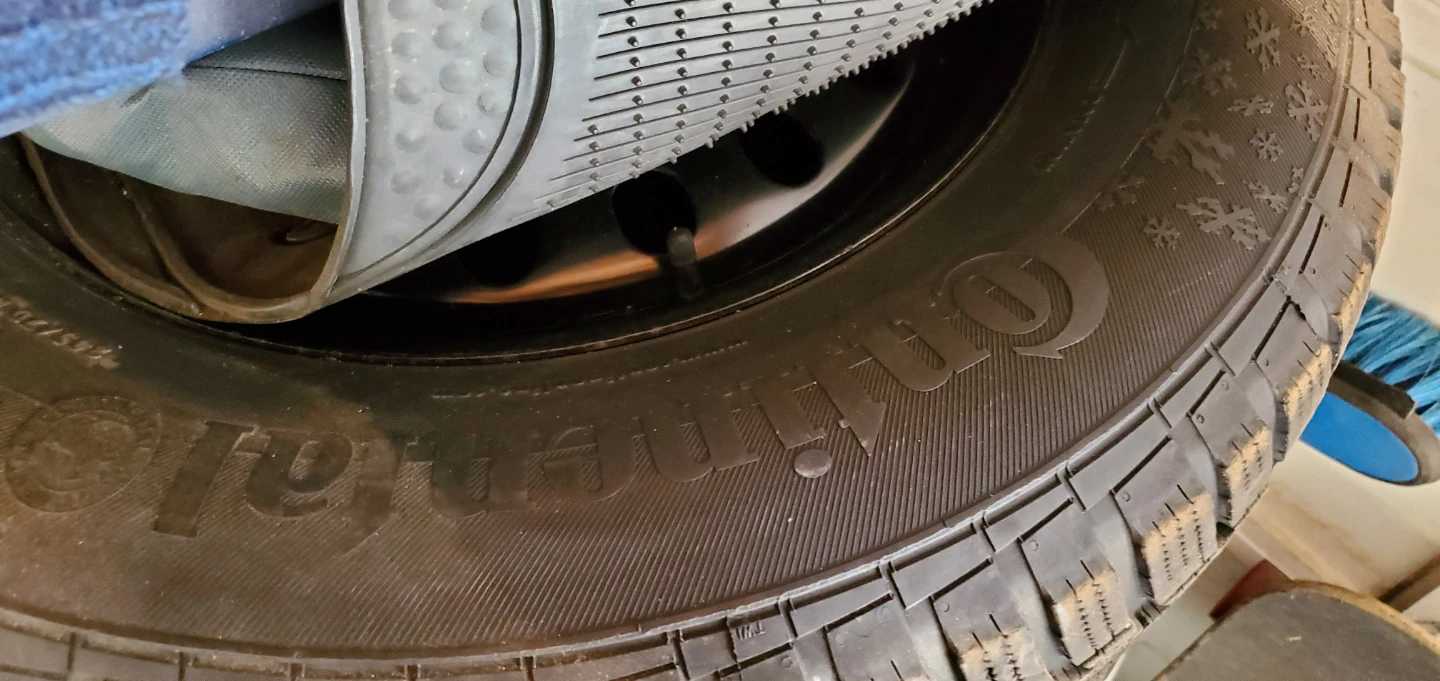 Continental Winter Tires - Set of 5 (incl spare) - photo 5