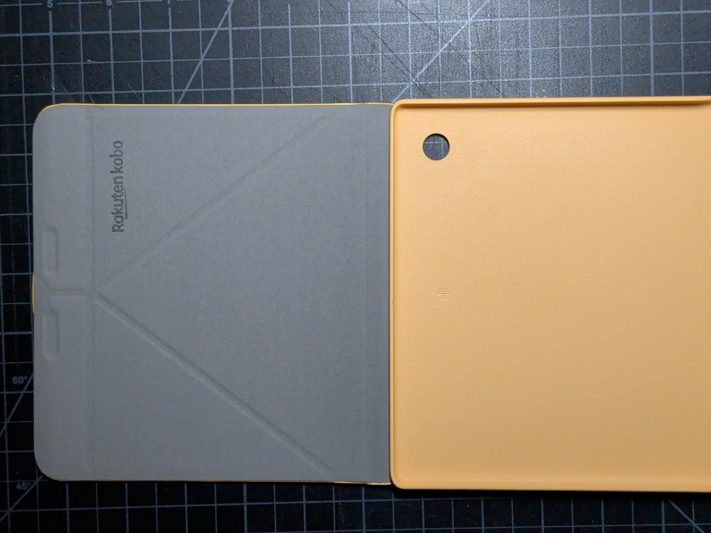 Rakuten Kobo Libra Colour E-Reader with Case - photo 2
