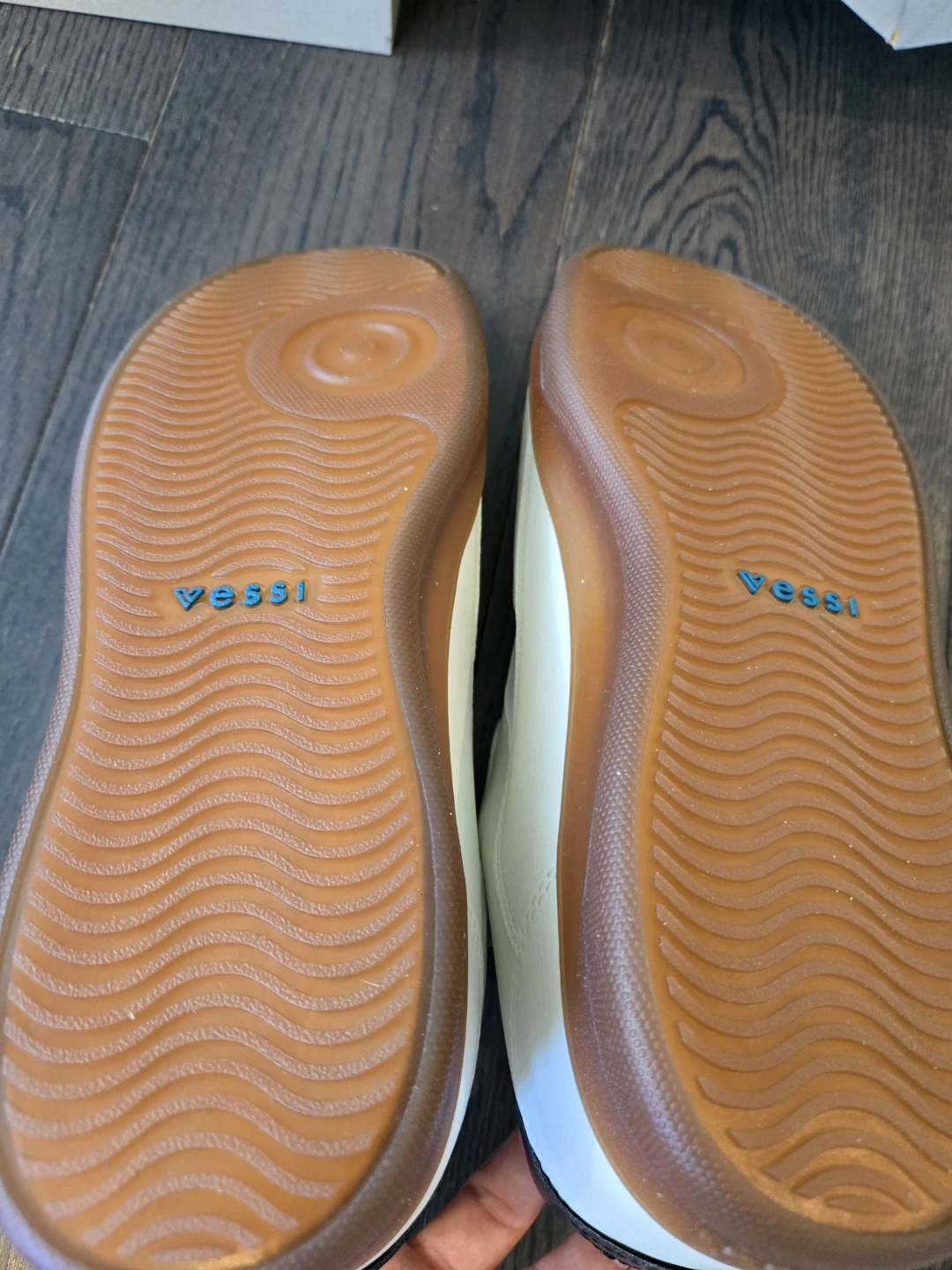 Vessi Courtside Classic Sneakers - Women's US 11(new) - photo 2