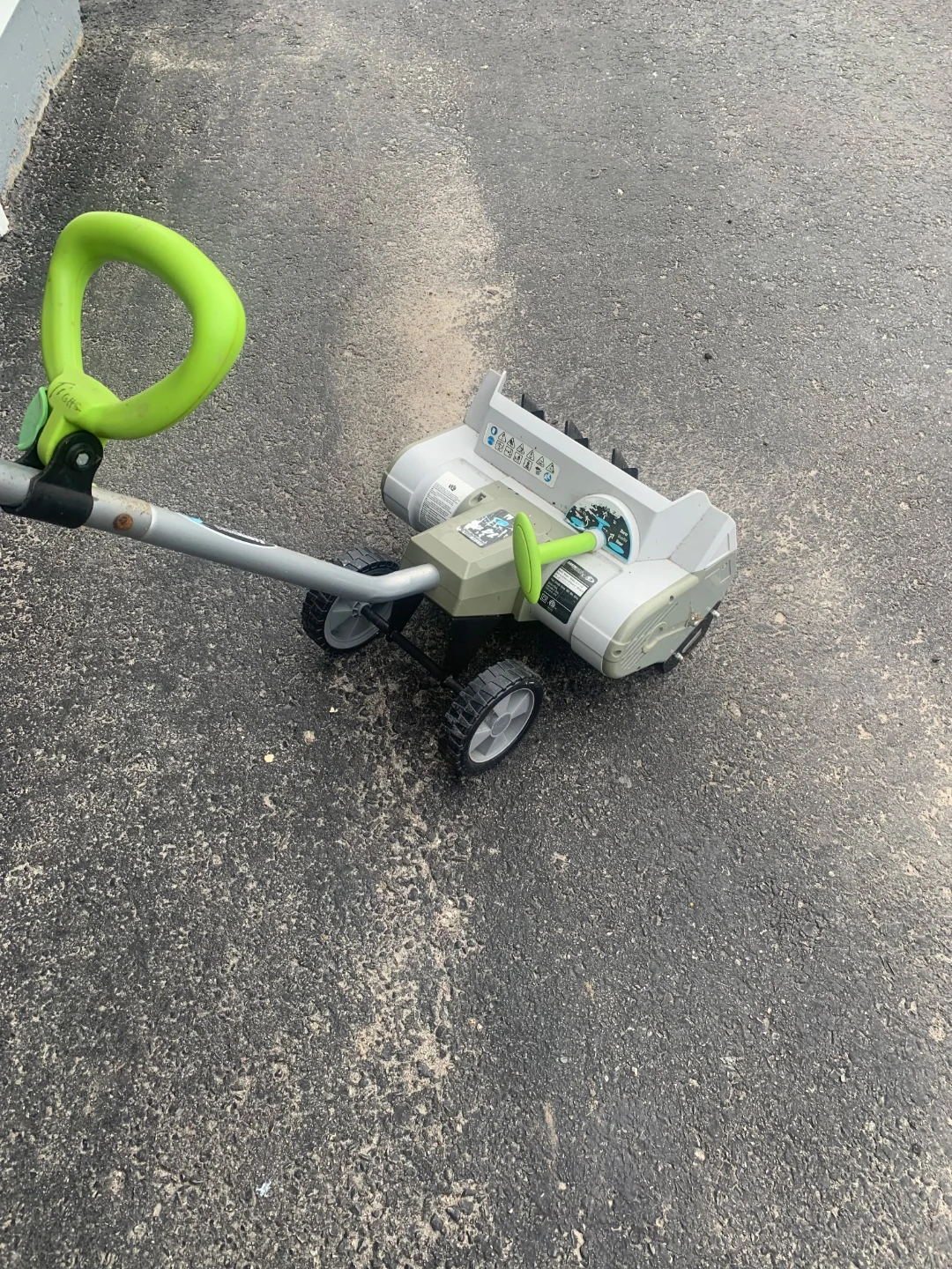 Earthwise 14" Snow Thrower