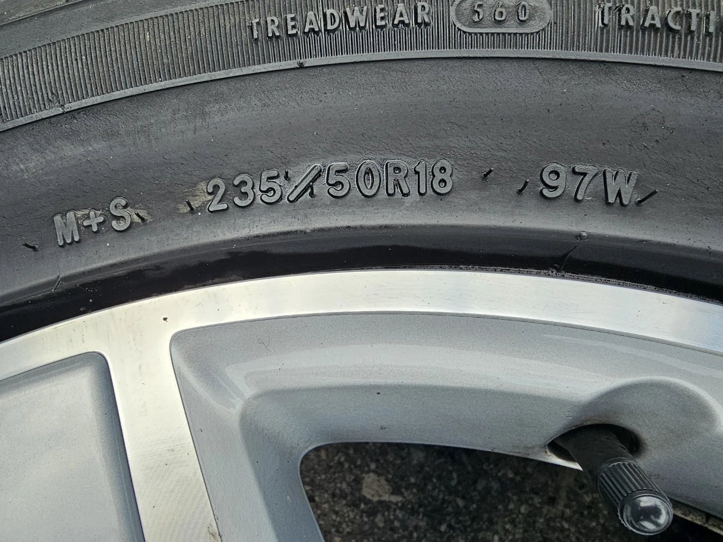 VOLKSWAGEN TIGUAN O.E.M RIMS AND ALL SEASON TIRES 235/50 R18 - photo 5