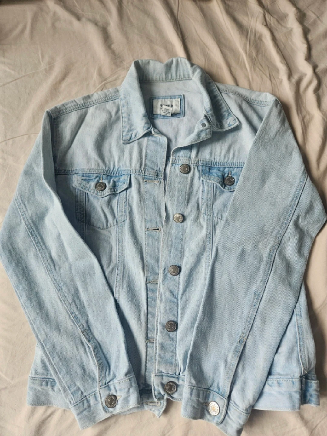 Light Wash Denim Jacket - Forever 21 - photo 2