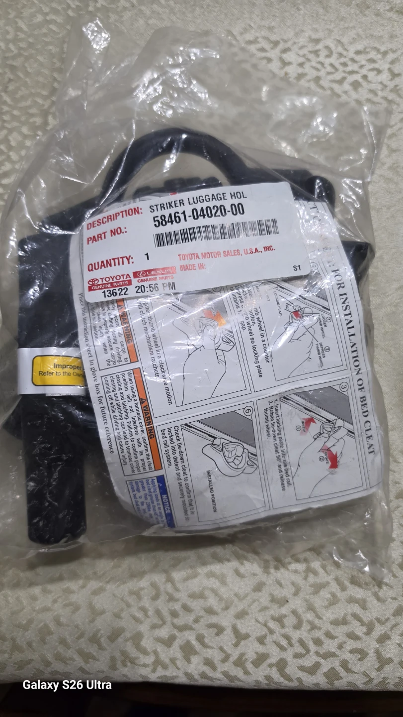 Toyota Striker Luggage Hol 58461-04020 - photo 2