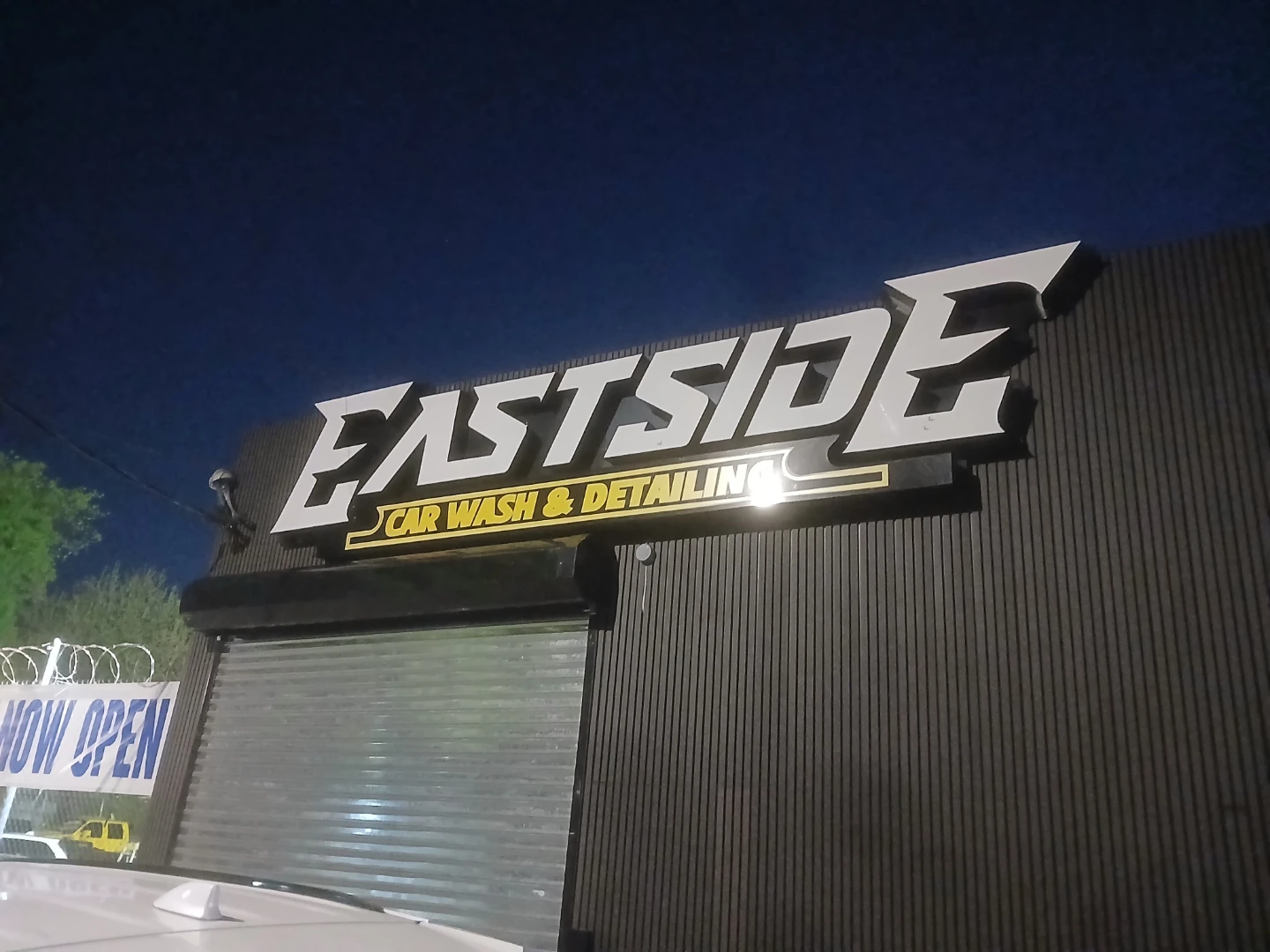 Signs & Awnings