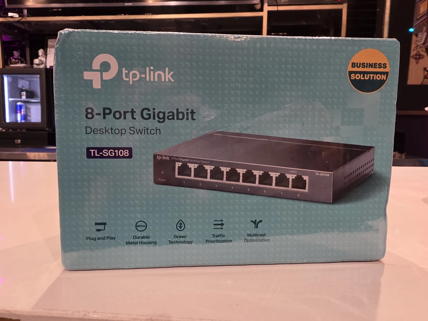 TP-Link 8-Port Gigabit Desktop Switch TL-SG108 - photo 3