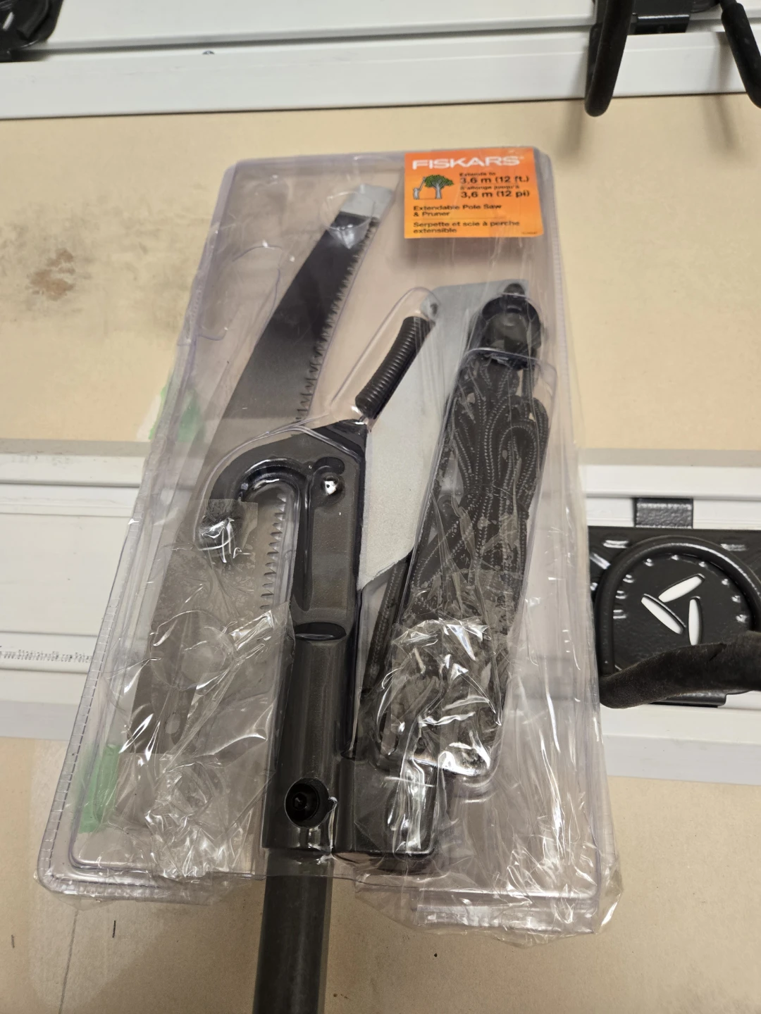 Fiskars Power-Lever® Extendable Pole Saw & Pruner, 7-14-ft - photo 3
