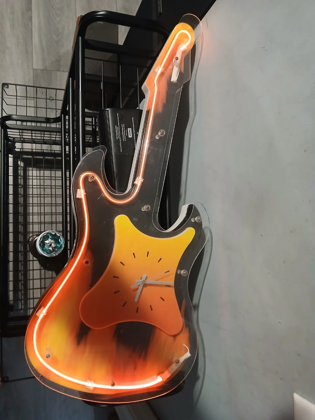 Guitar Shaped Neon Clock - photo 2