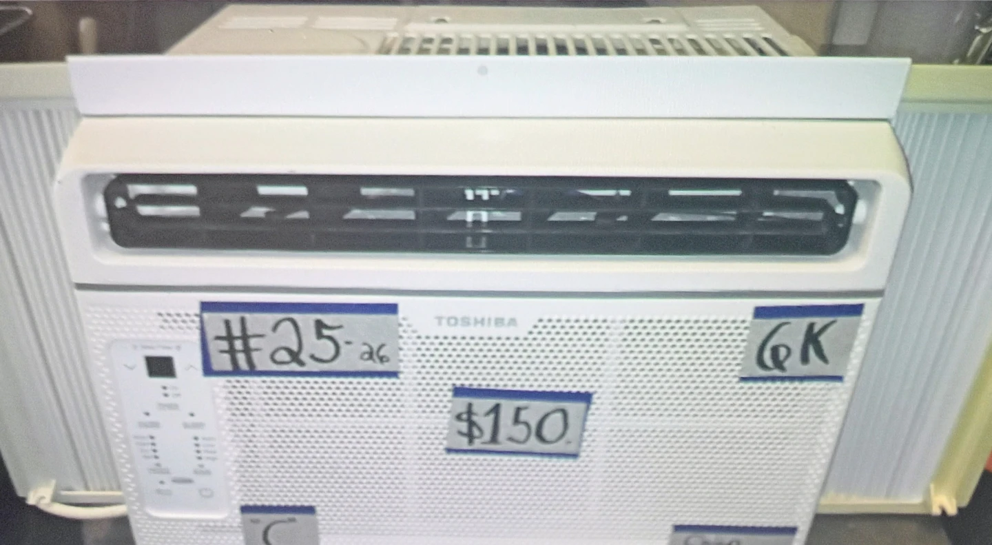 Toshiba Window Air Conditioner - photo 3