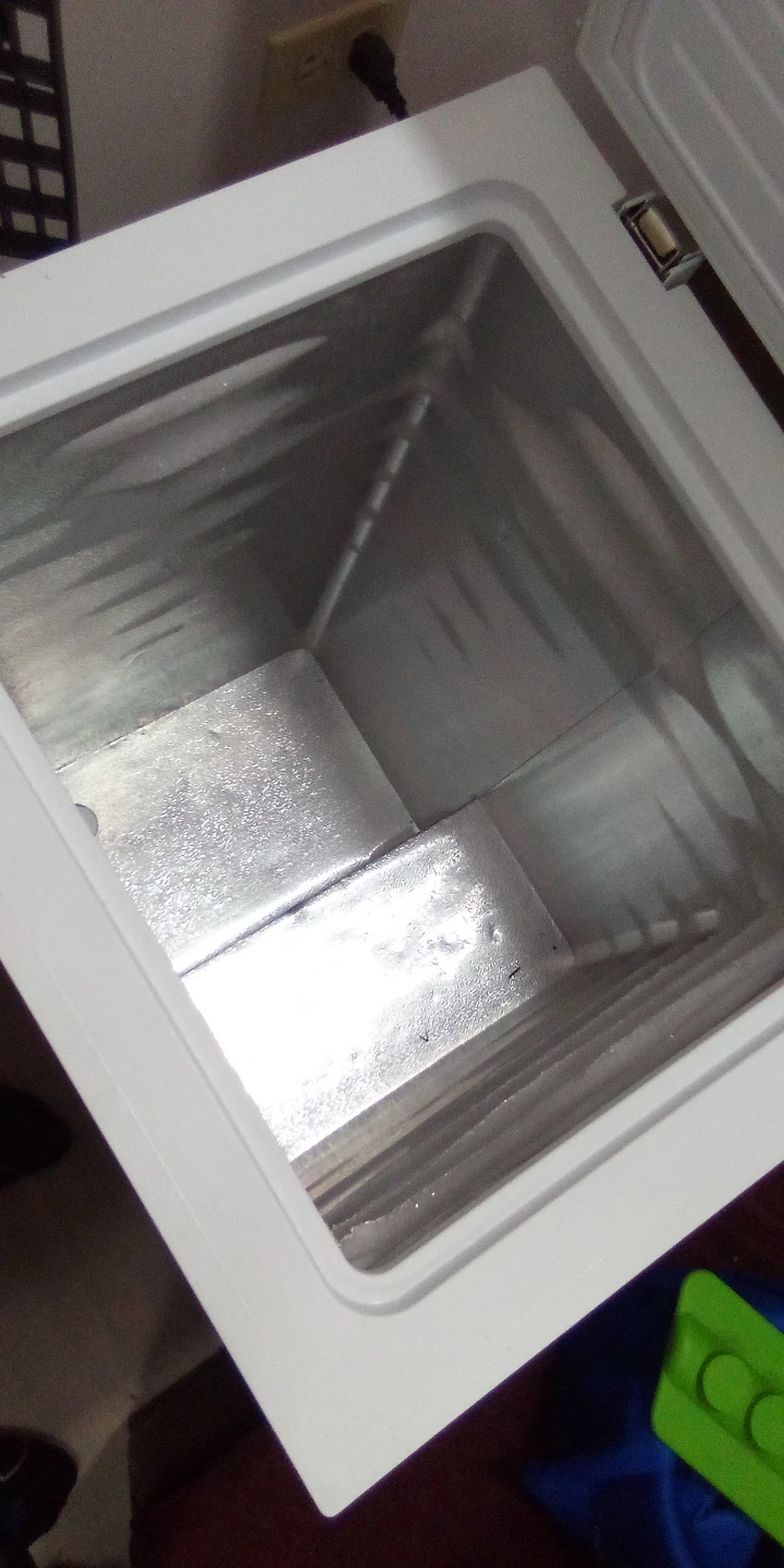 Midea Chest Freezer MC350SWAR0RC1 - photo 2